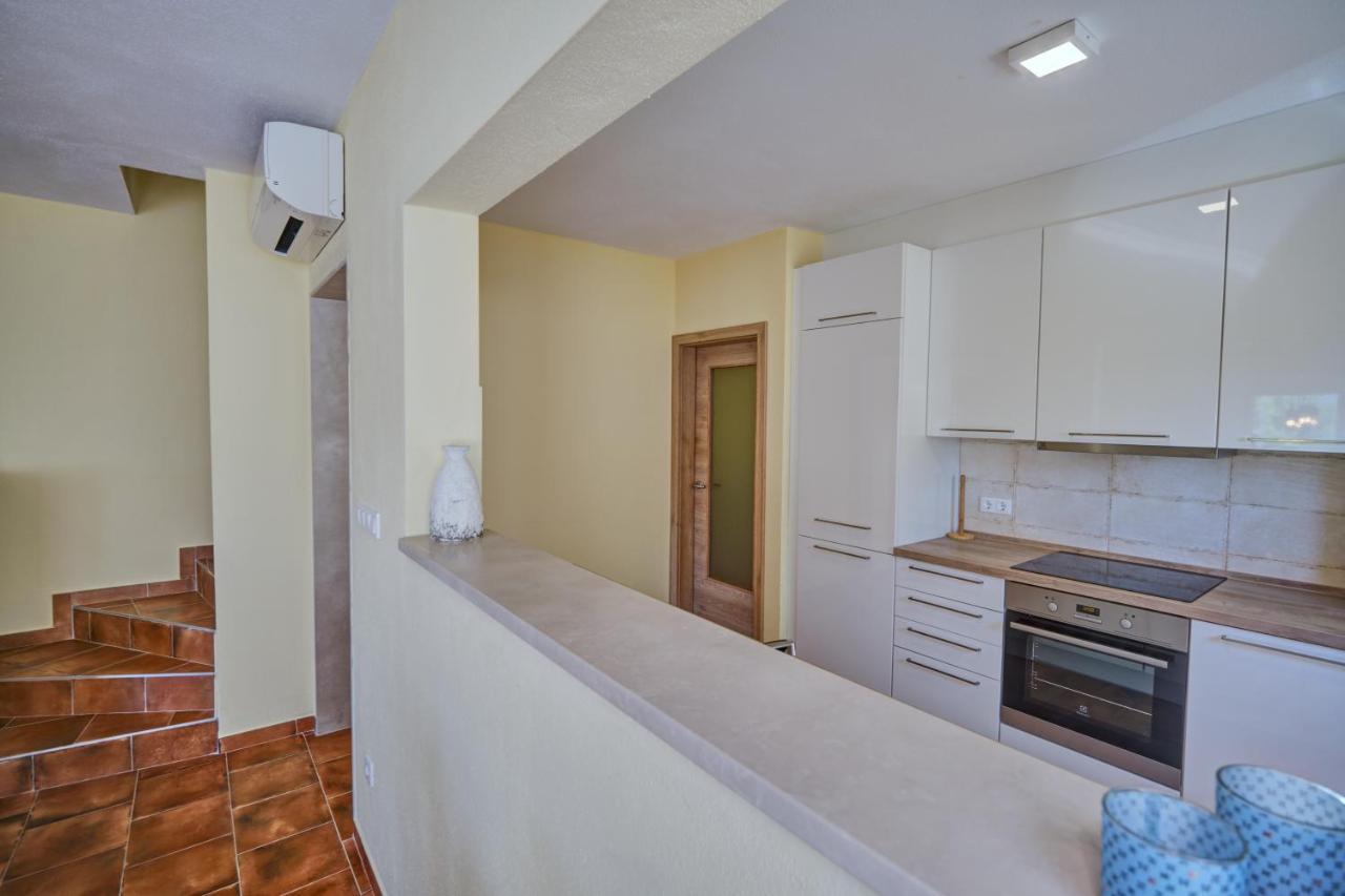 Anovi Holiday Homes By Litto Trogir Exterior foto
