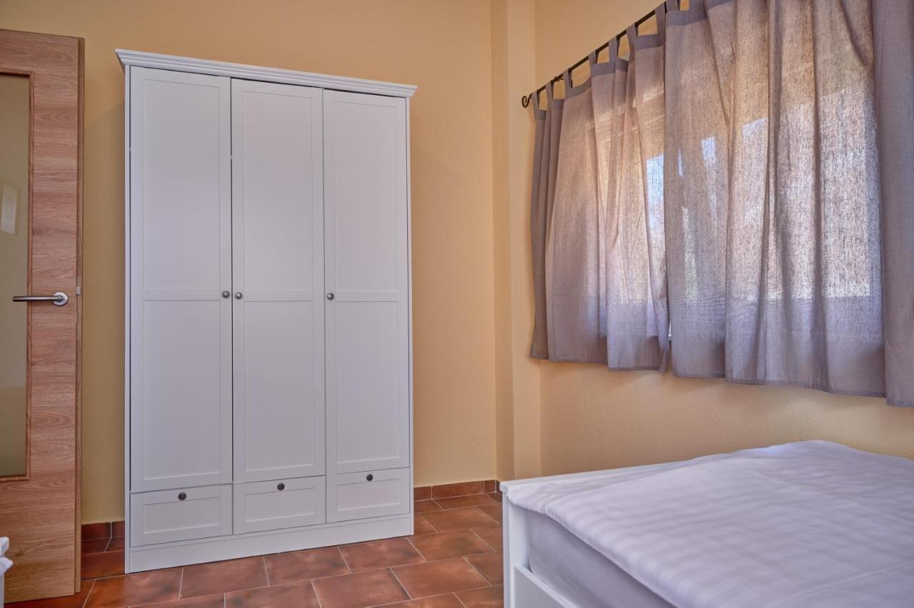 Anovi Holiday Homes By Litto Trogir Exterior foto