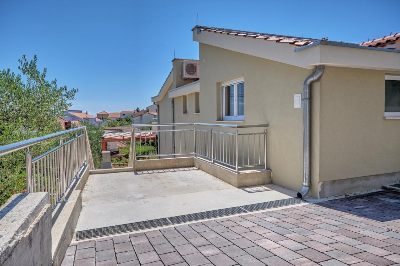 Anovi Holiday Homes By Litto Trogir Exterior foto