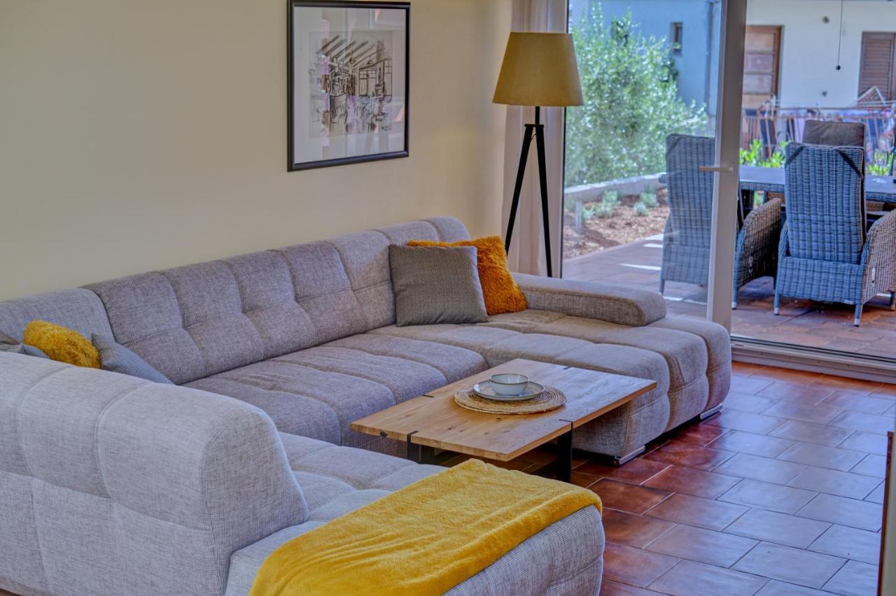 Anovi Holiday Homes By Litto Trogir Exterior foto
